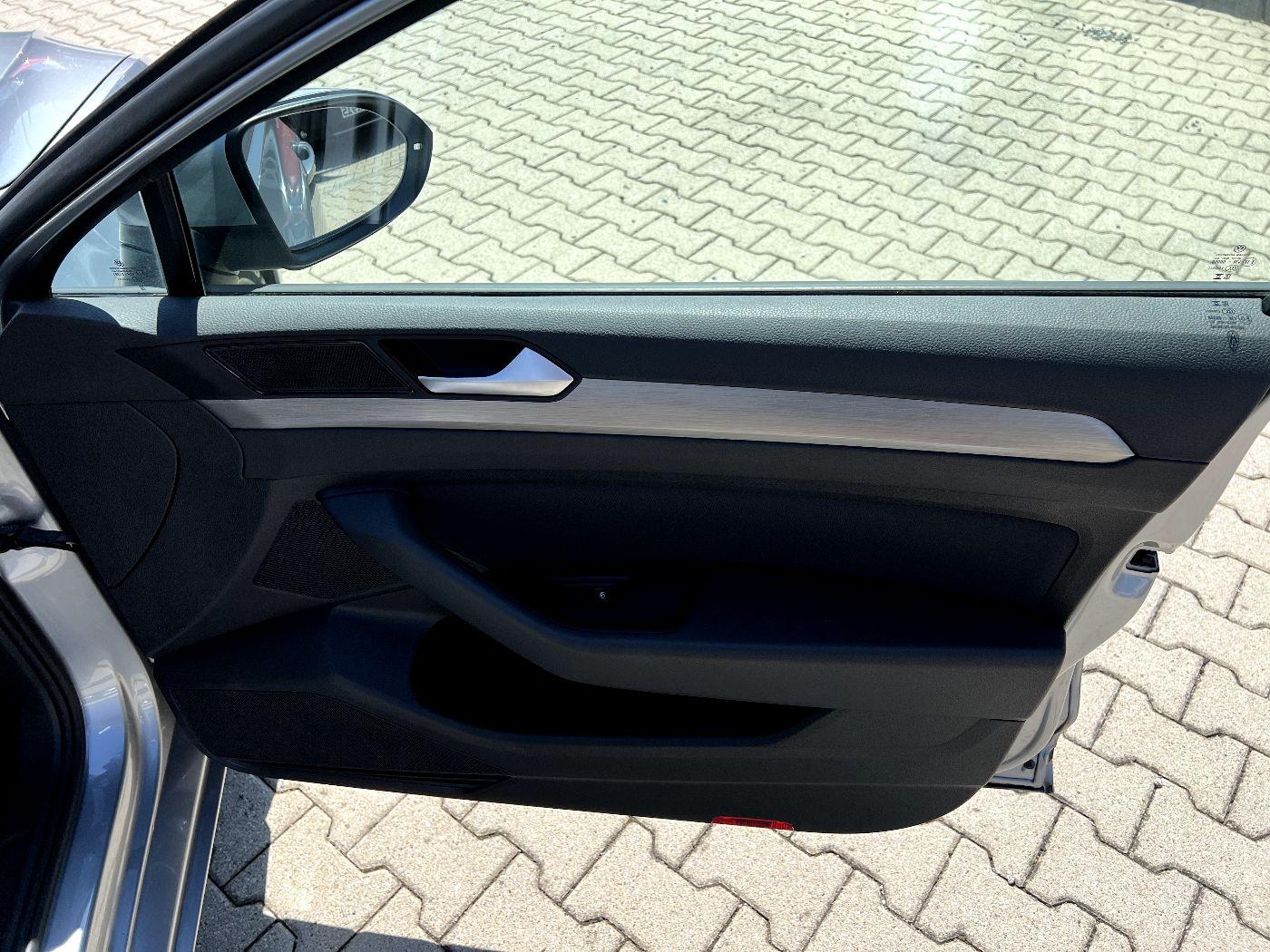 Volkswagen Passat 2.0 TDI LED Navi ACC Kamera Sitzh, миниатюра 19