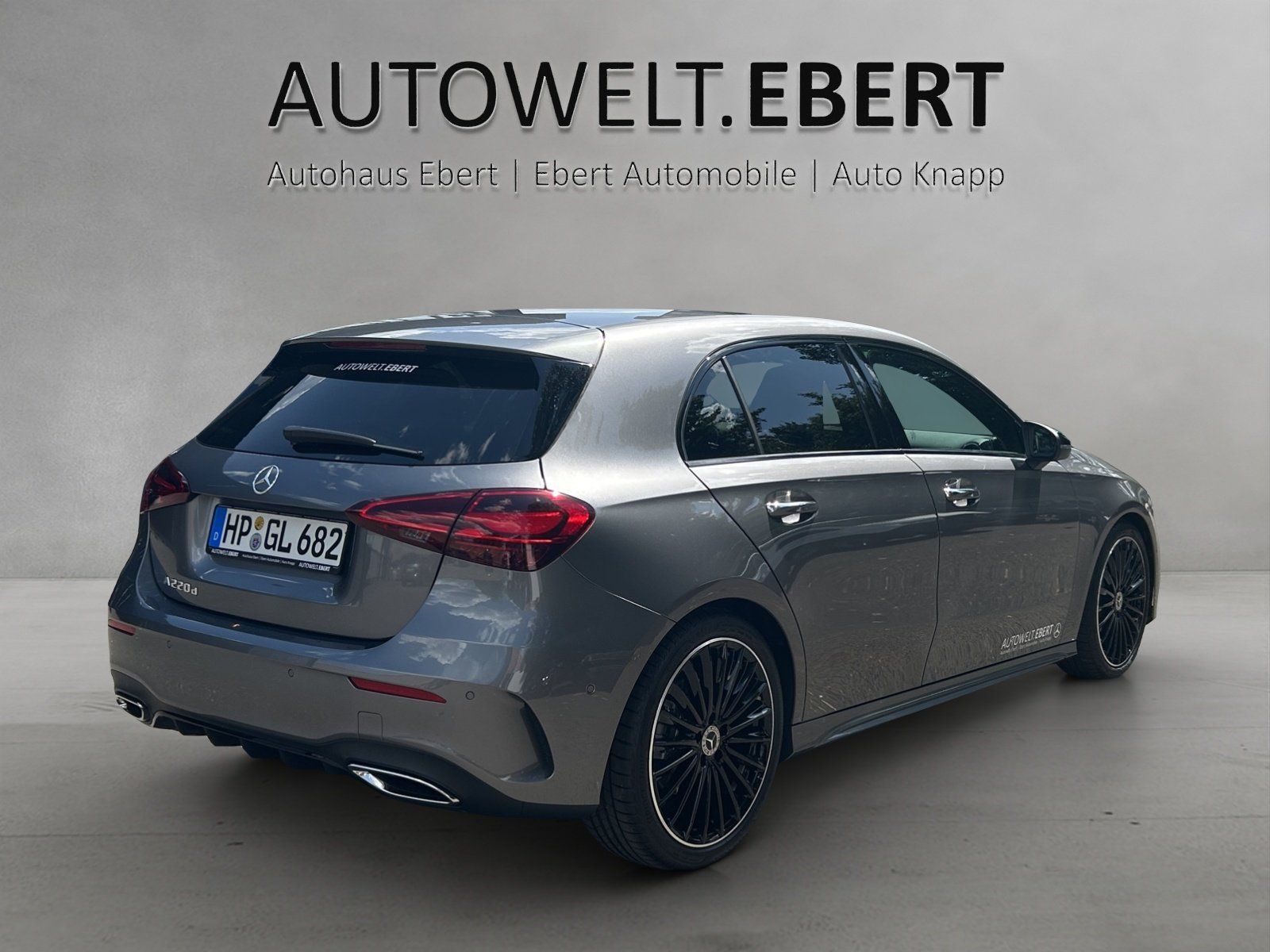 Fahrzeugabbildung Mercedes-Benz A 220 d 4M AMG Pano Kamera Totwinkel Parktronic