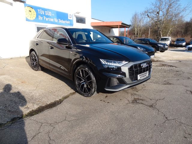 Fahrzeugabbildung Audi Q8 quattro/S-Line/Matrix/360/S-Sitze/B&O/AHK/