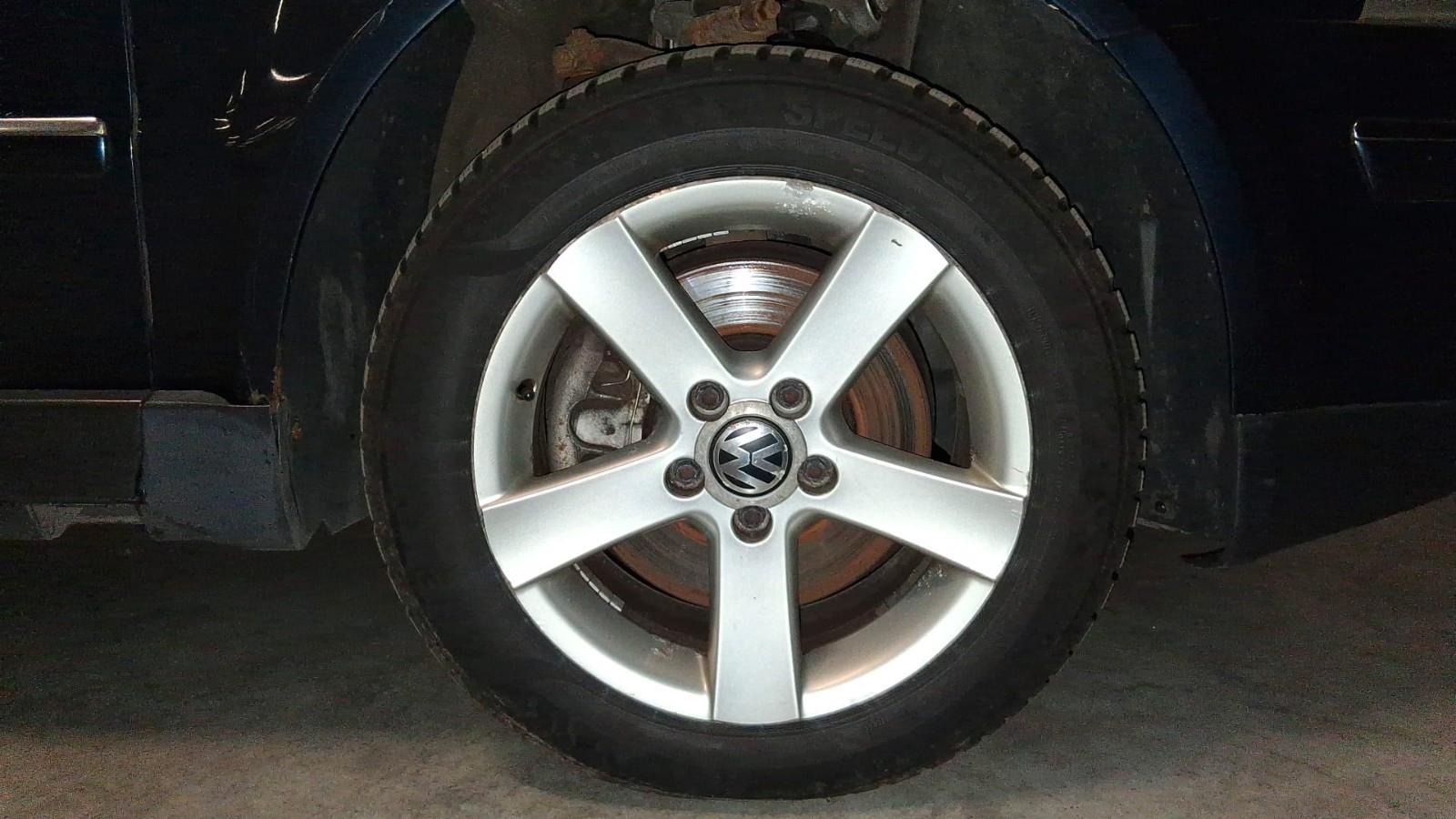 Volkswagen Passat 2004 — photo 16