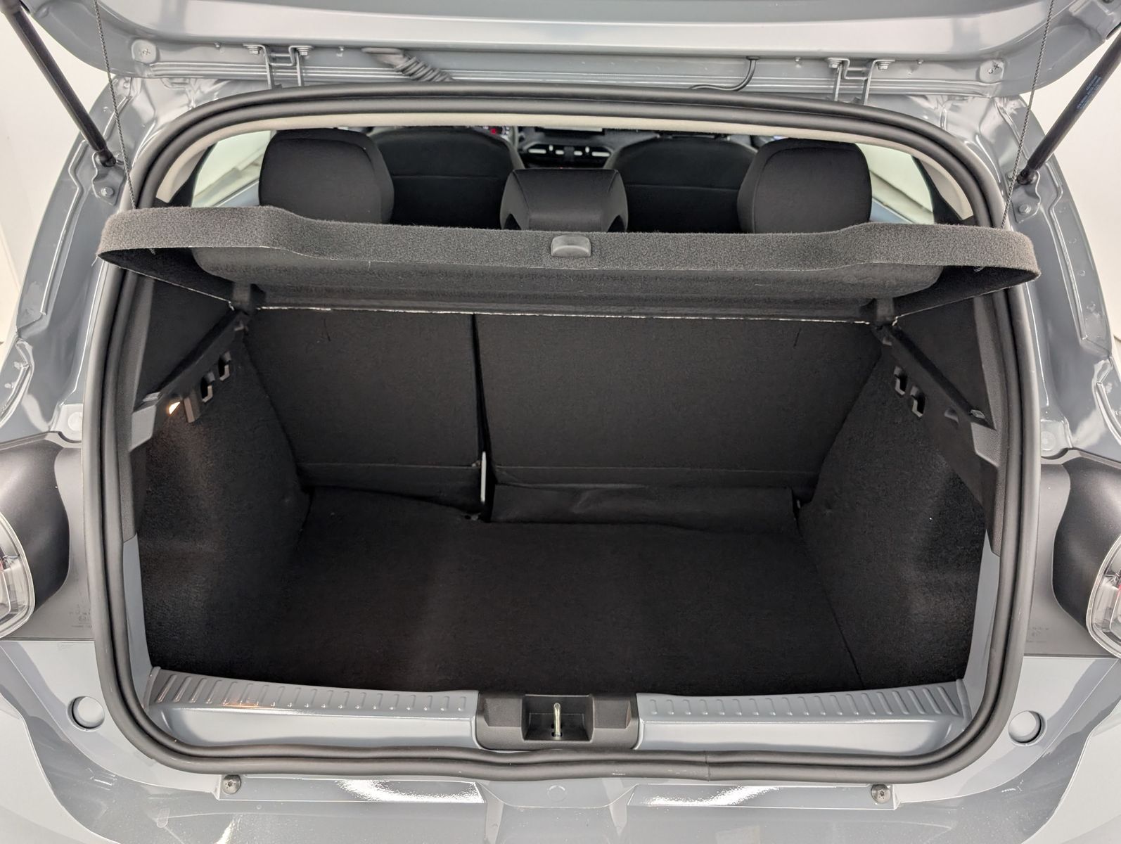DACIA Sandero  Expression TCe 100 Kamera Media Display – Bild 10
