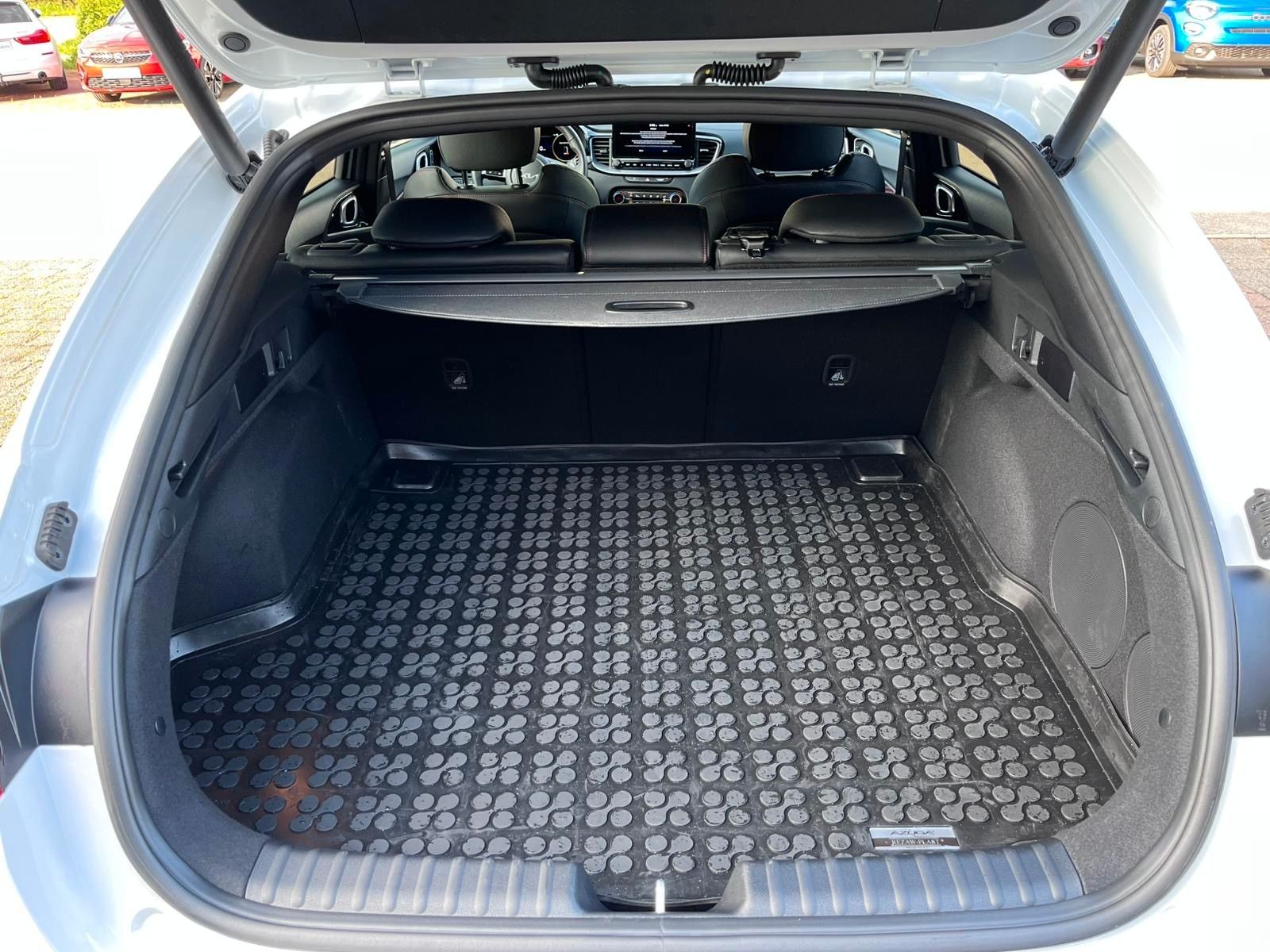 Fahrzeugabbildung Kia ProCeed GT 204PS AUTOMATIK NAVI KAMERA ACC