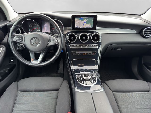 Fahrzeugabbildung Mercedes-Benz GLC 220d 4Matic+LED+Distronic+Kamera+AHK