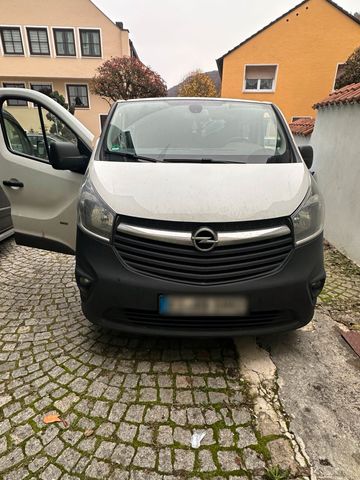 Opel Vivaro 6 Plätze