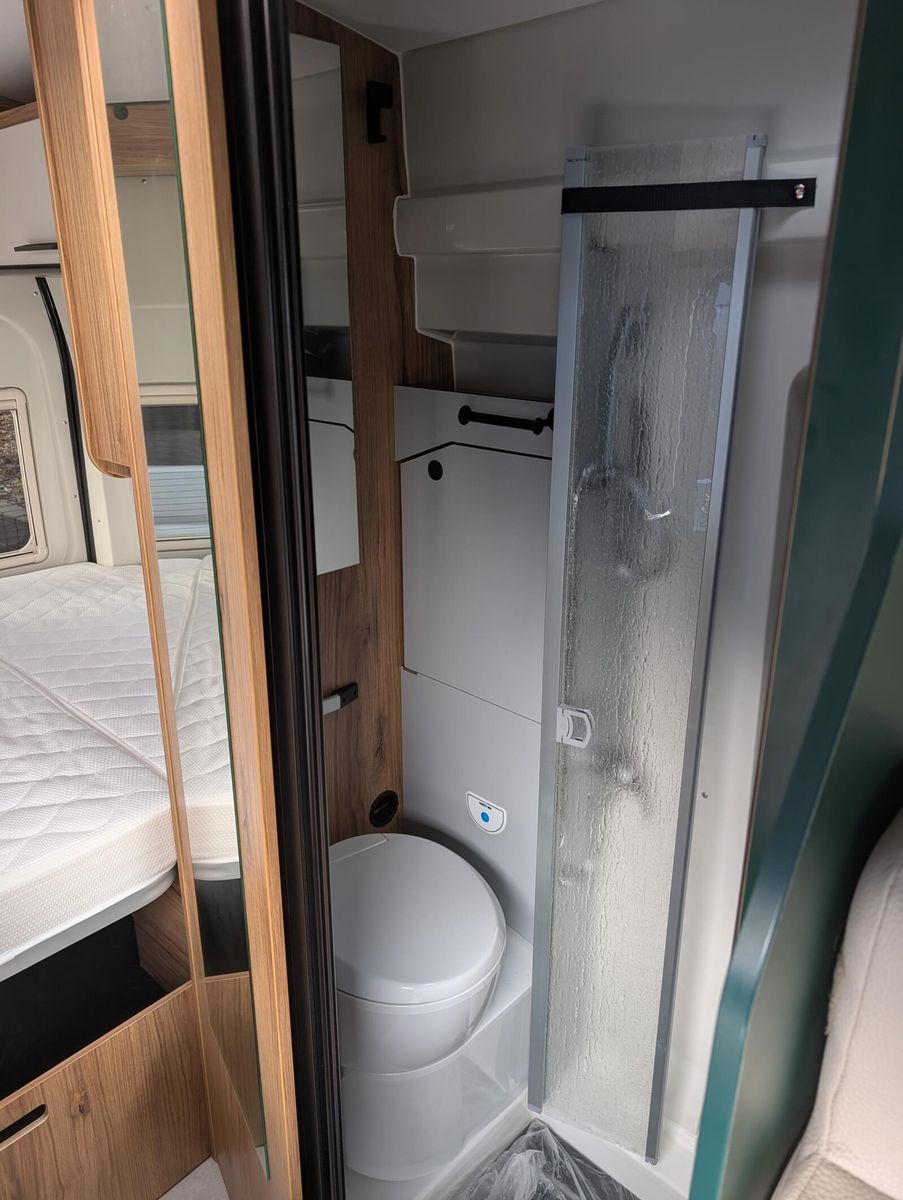 Fahrzeugabbildung Karmann Dexter 4x4 DE 560 AW Rückfahrkamera