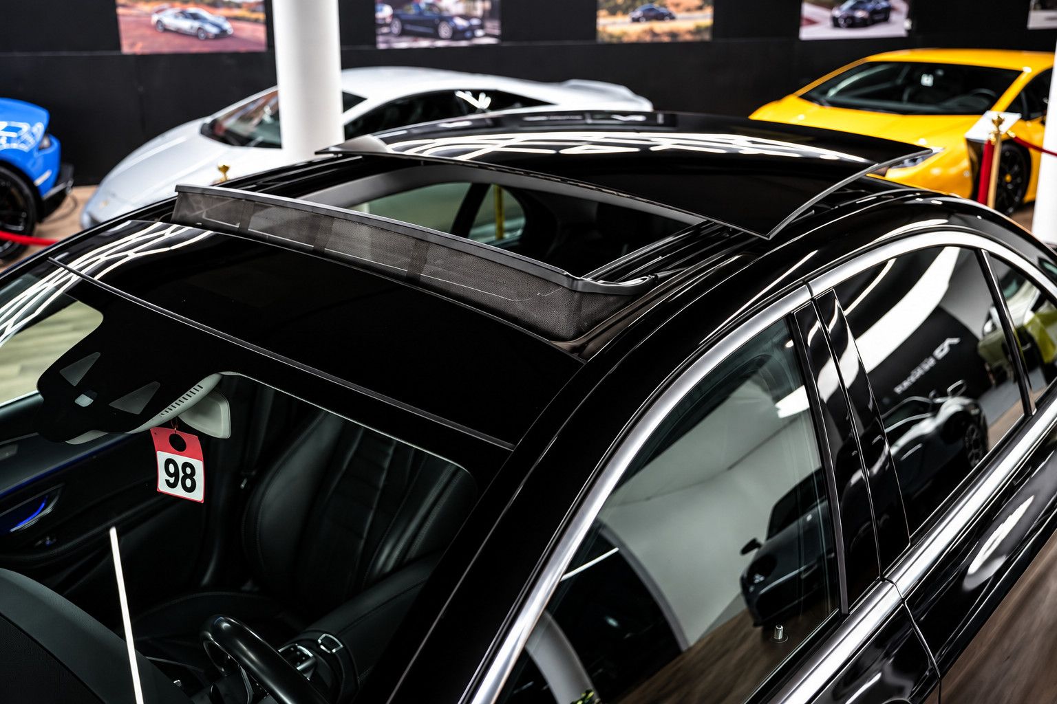 Fahrzeugabbildung Mercedes-Benz E 220 E 220 d Avantgarde *Pano*Ambiente*Widescre