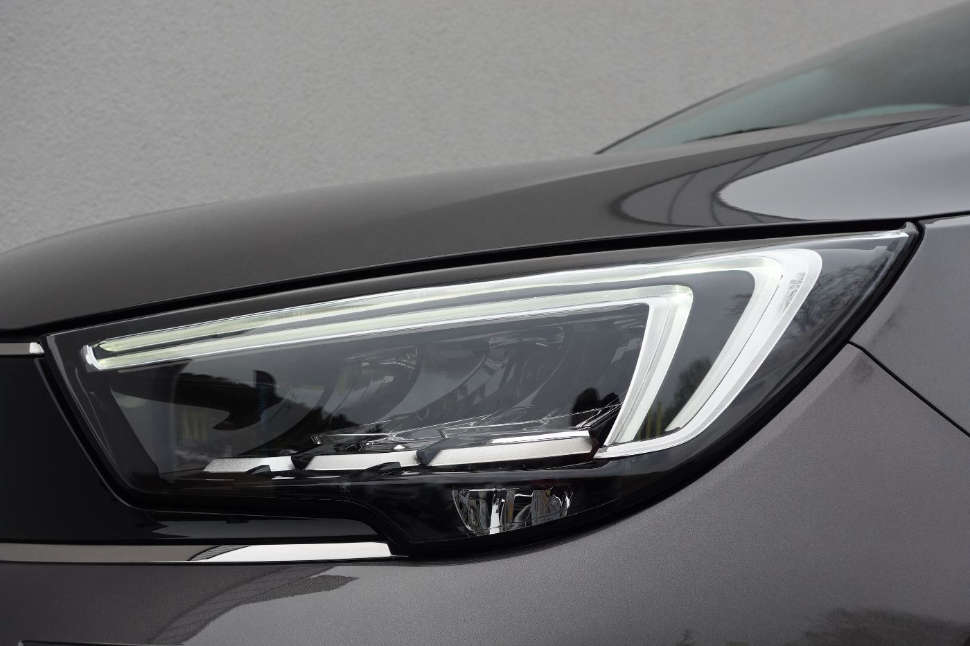Fahrzeugabbildung Opel Crossland 1.2 Turbo Elegance HUD,KlimaA,LED,Navi
