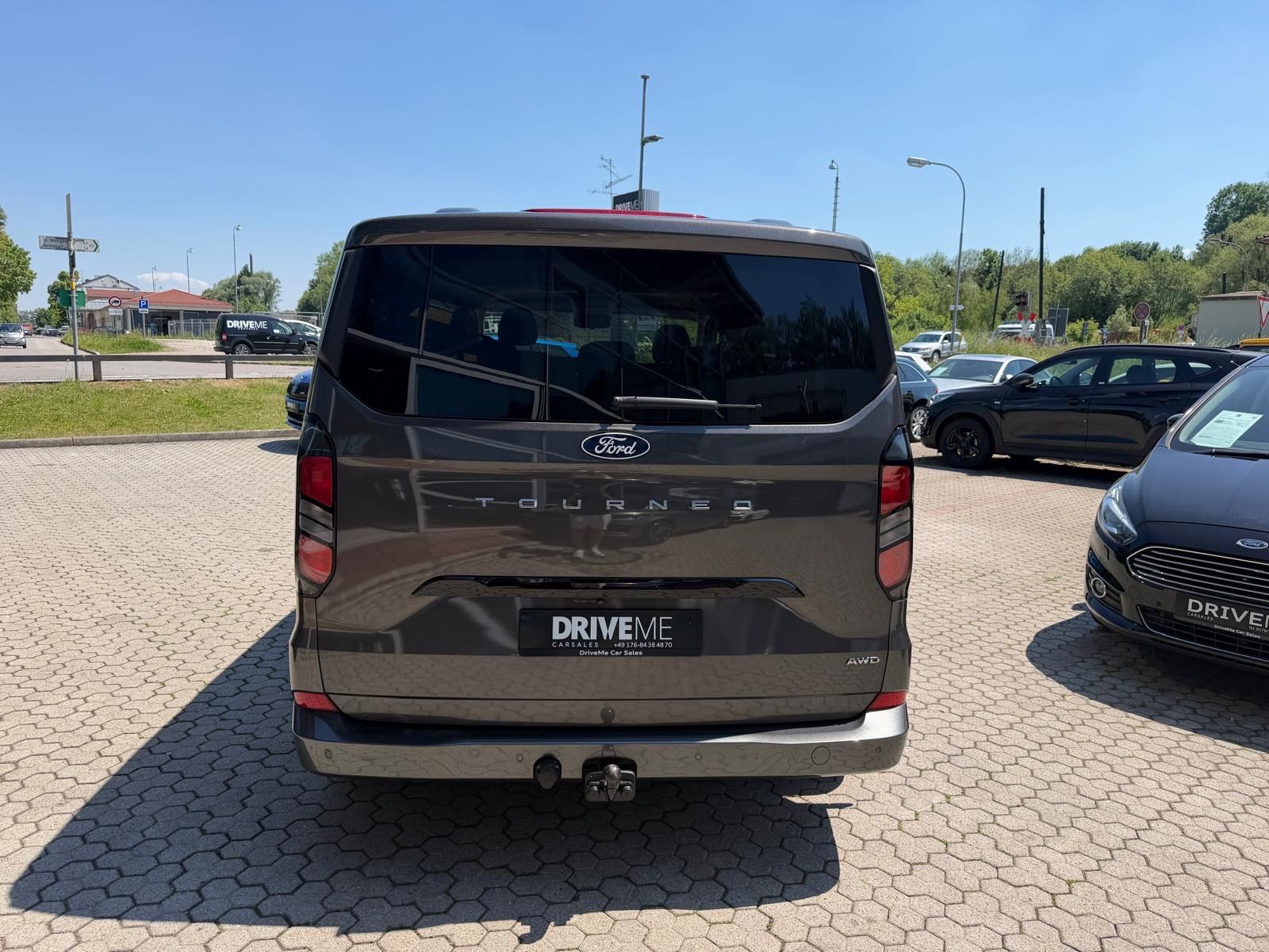 Ford Tourneo Custom Bus 320 L1 Tourneo Titanium AWD foto 6