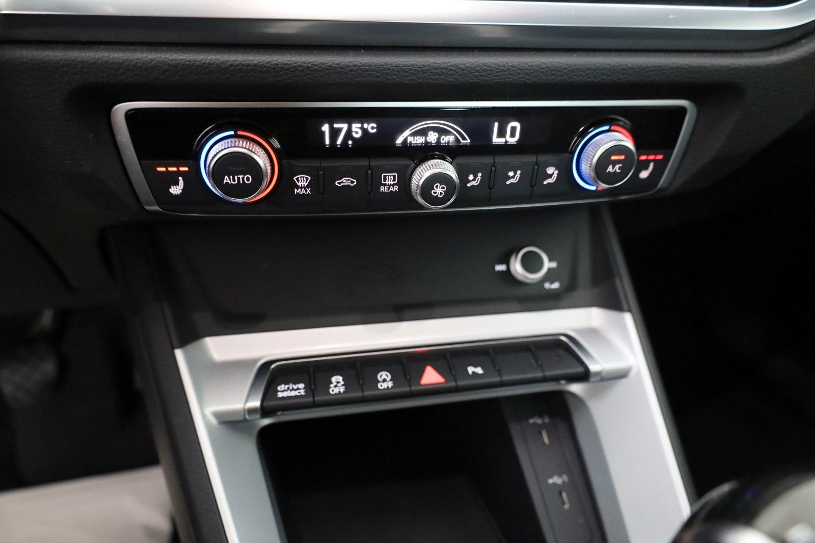 Fahrzeugabbildung Audi Q3 Sportback 35 TFSI,Leder,Navi,CarPlay,LED