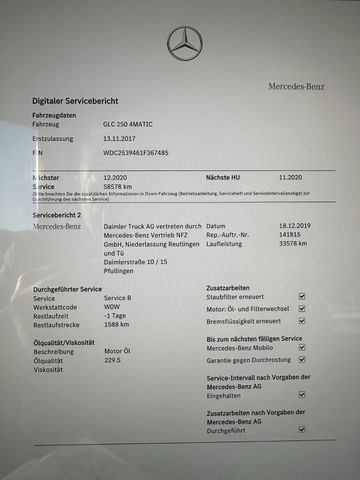 Mercedes-Benz GLC 250 4Matic *LED*AHK*KAMERA*NAVI*SHZ*TEMPOMAT