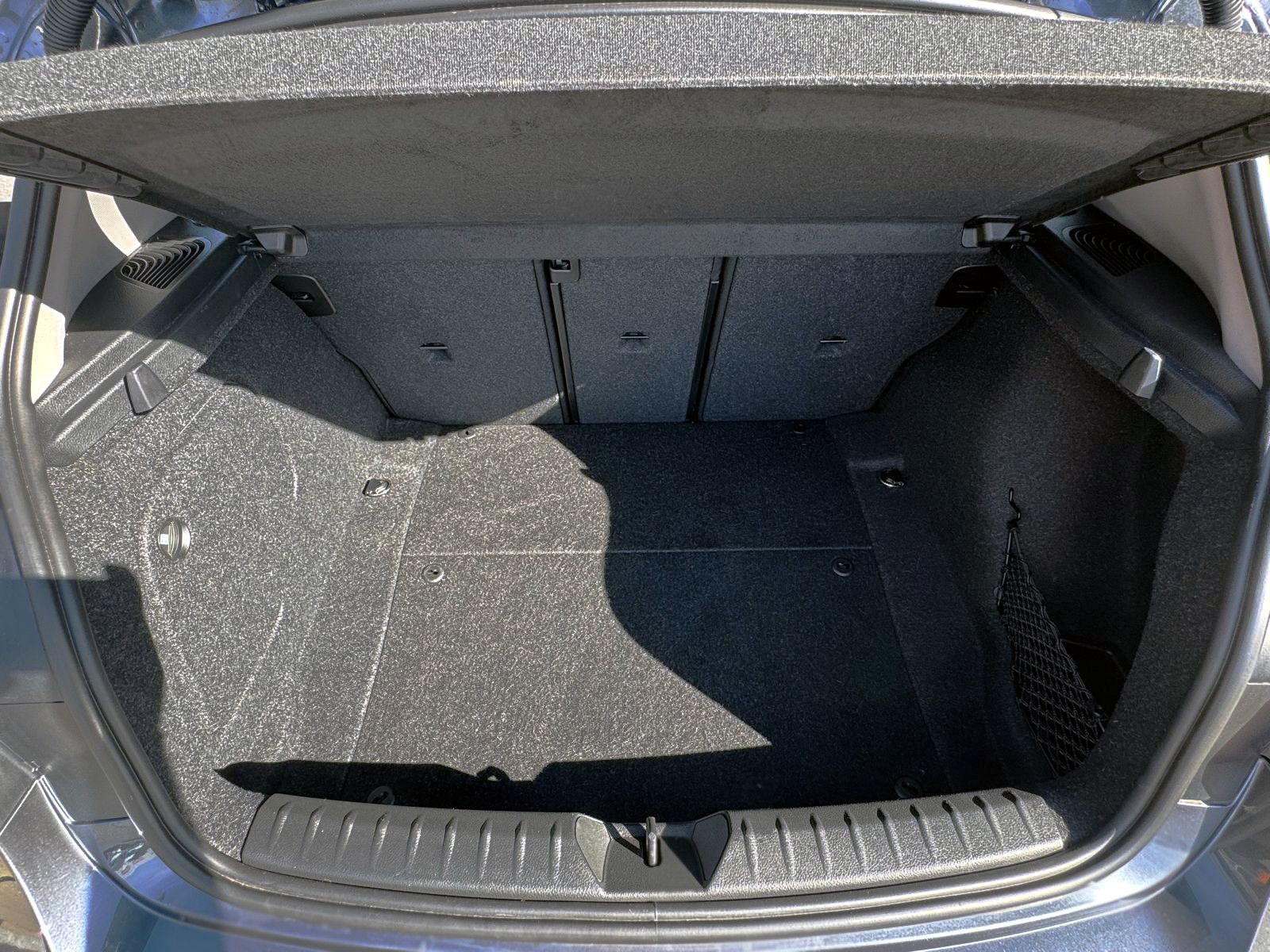 Fahrzeugabbildung BMW 118i 5-trg. Aut. Advantage LED TEMP PDC SHZ NAV