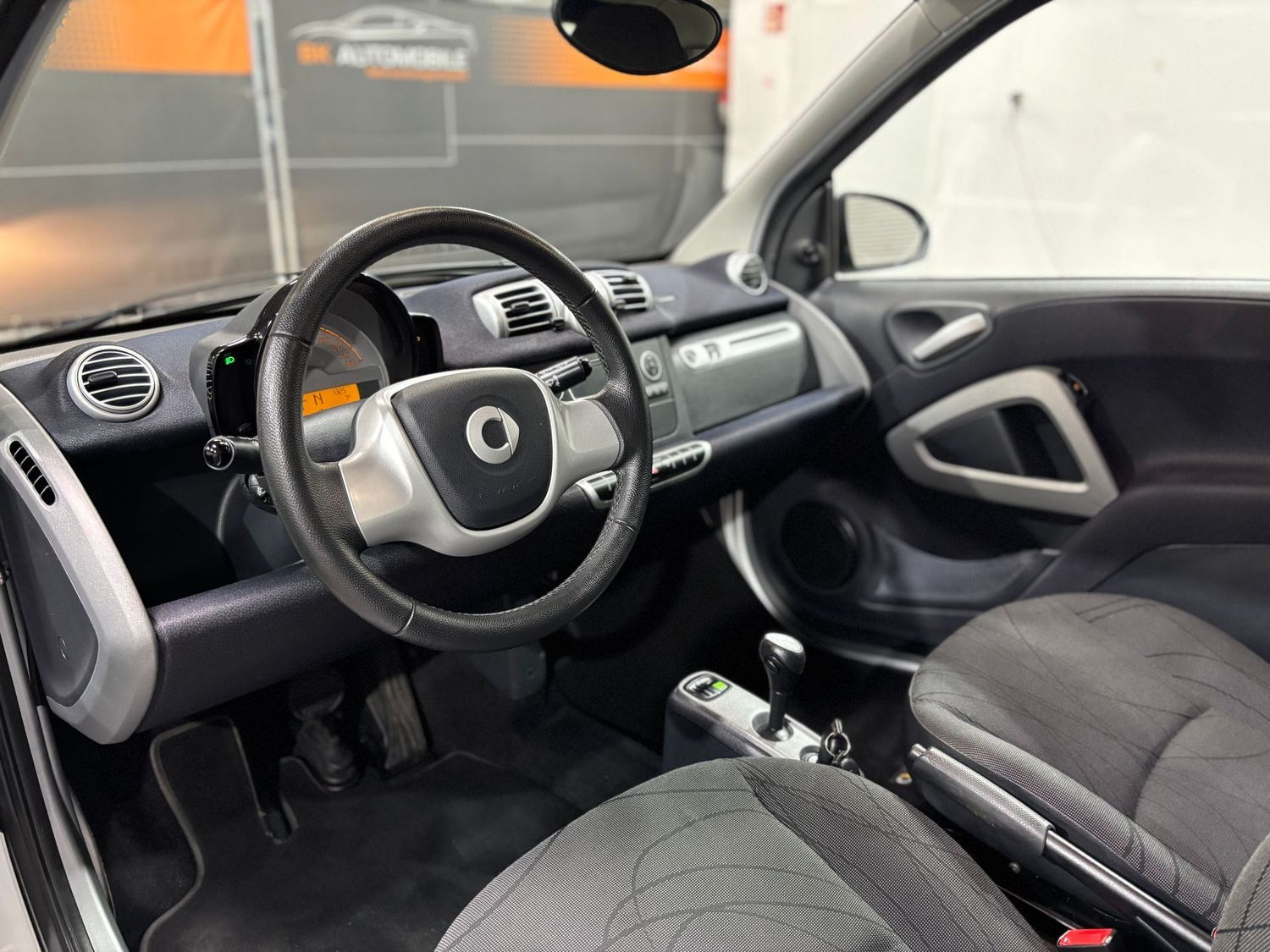 Fahrzeugabbildung Smart forTwo 1.0 52 kW mhd#Pano#Servo#Klima