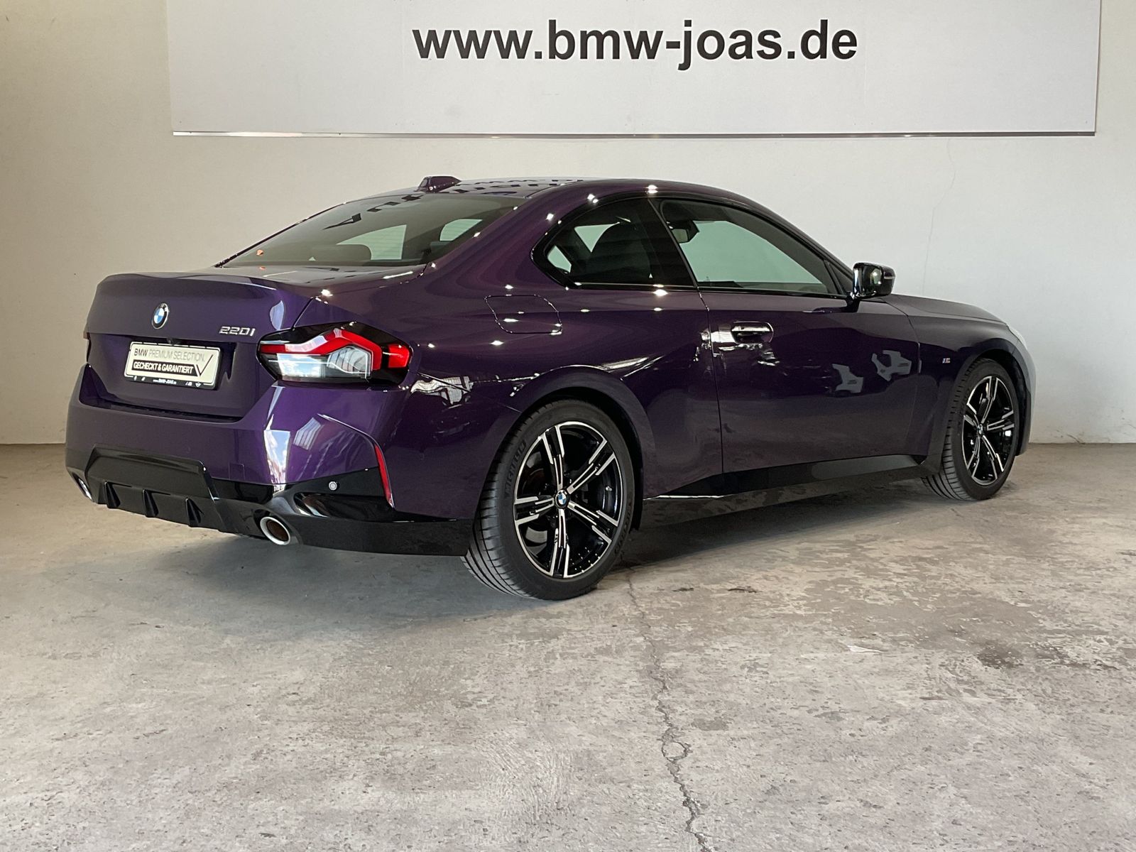Fahrzeugabbildung BMW 220i | M Sportpaket | Sitzverstellung elektrisch