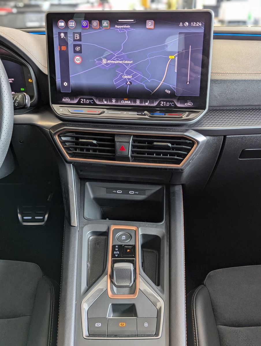 CUPRA Leon 2.0TSI VZ Matrix Pano Sennheiser Kamera 19" - Image 19