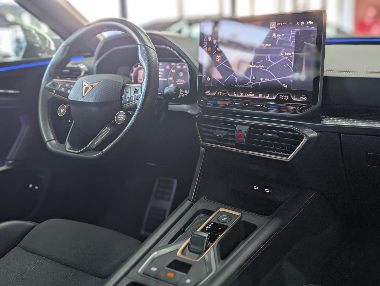 Fahrzeugabbildung CUPRA Leon 1.5 e-Hybrid PLUG-IN LED INTELIG-DRIVE EDGE