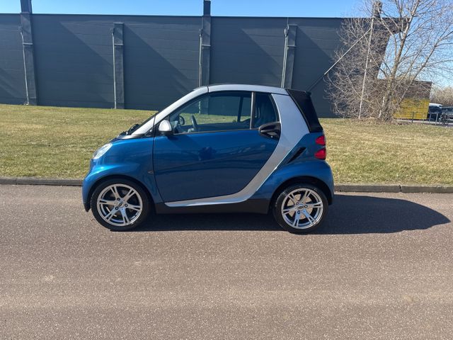 Smart ForTwo cabrio 1.0 62kW Passion  Vollleder