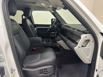 Land-Rover Defender - 3