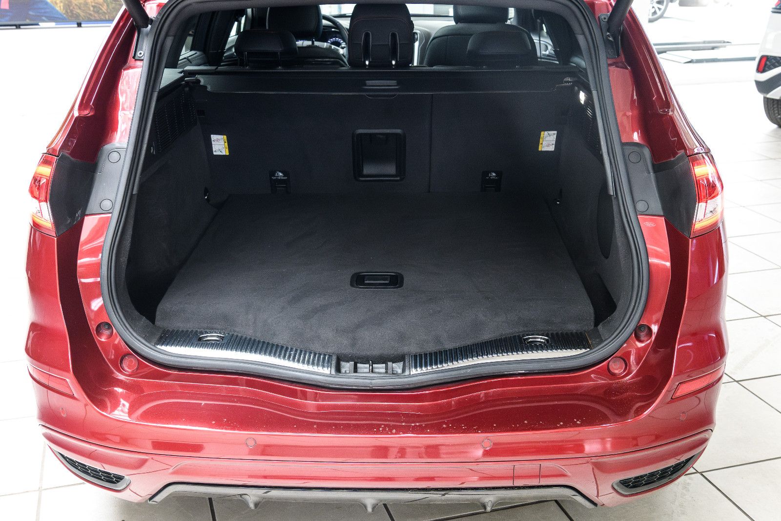 Fahrzeugabbildung Ford Mondeo Turnier ST-Line+PANO+LED+GJR+ACC+SHZ+MEMO