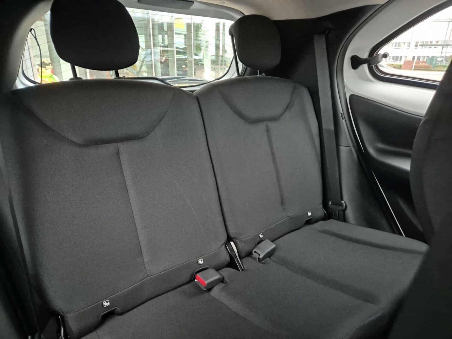 Fahrzeugabbildung Toyota Aygo X AYGO 1,0 Play Apple CarPlay Android Auto