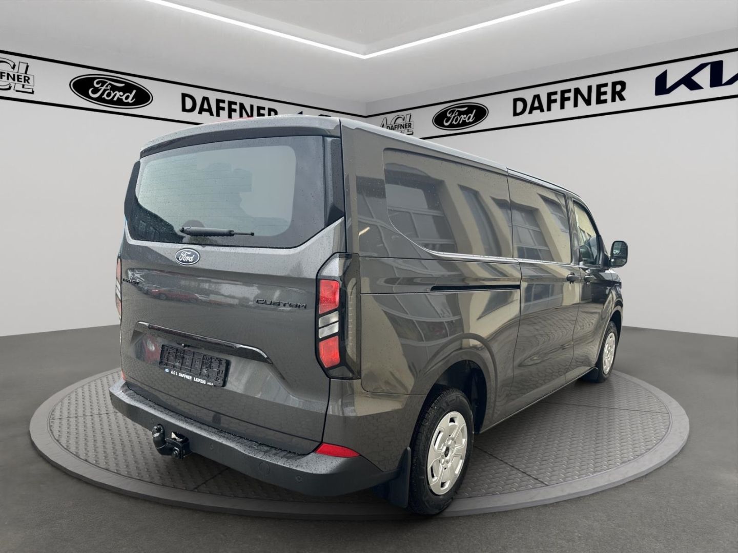 Fahrzeugabbildung Ford Transit Custom 320 L2 FWD StandHZG AHK Navi LED