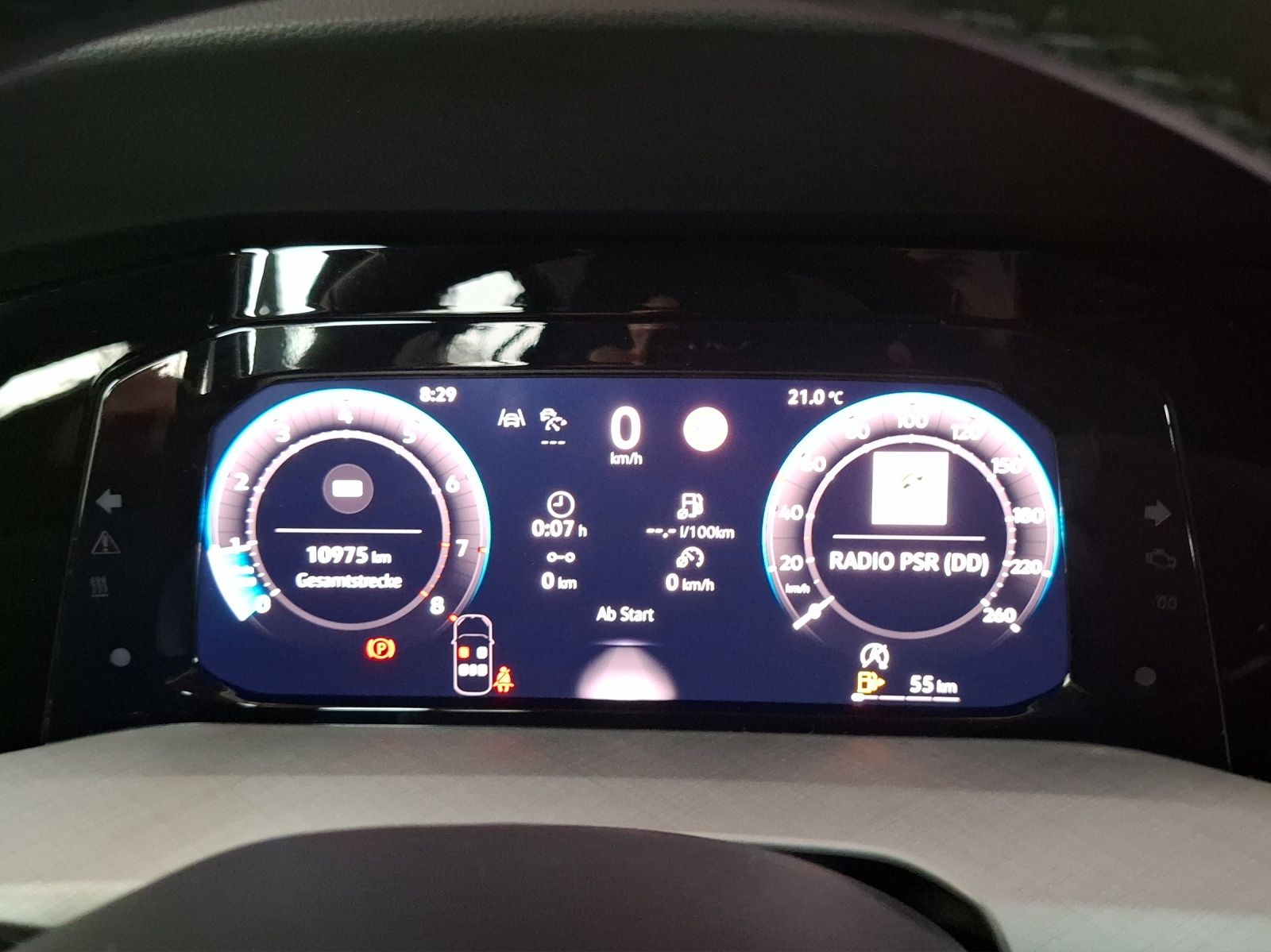 Fahrzeugabbildung Volkswagen Golf VIII TSI Life LED CarPlay AID ACC RFK SHZ