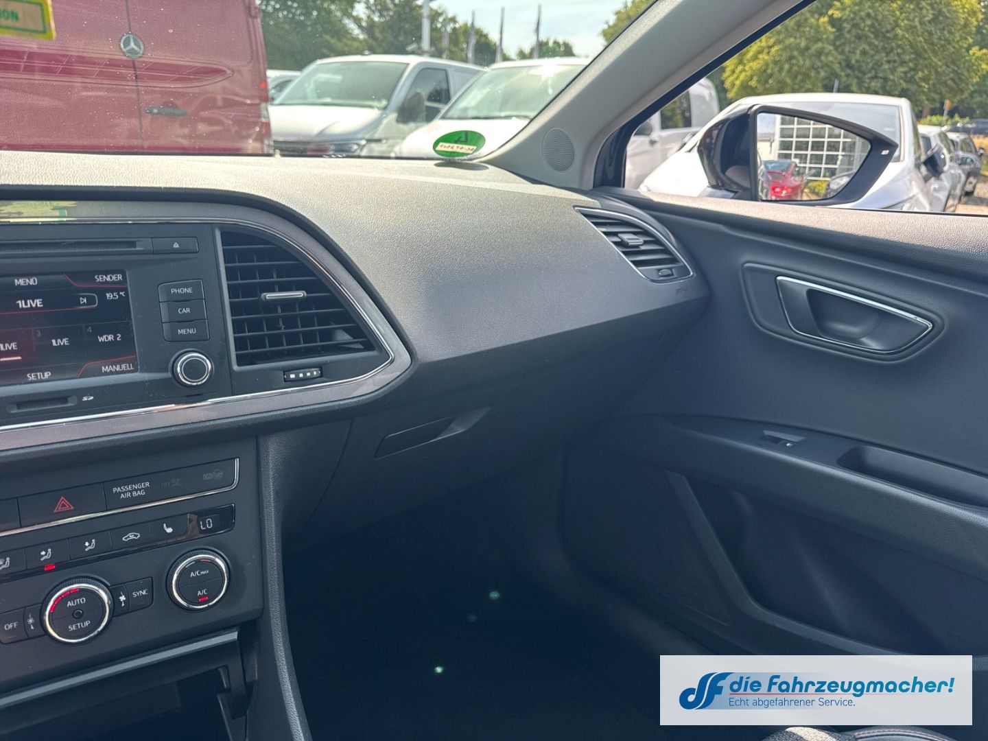 Fahrzeugabbildung SEAT Leon FR Sportpaket Memory Sitze LED *EXPORT