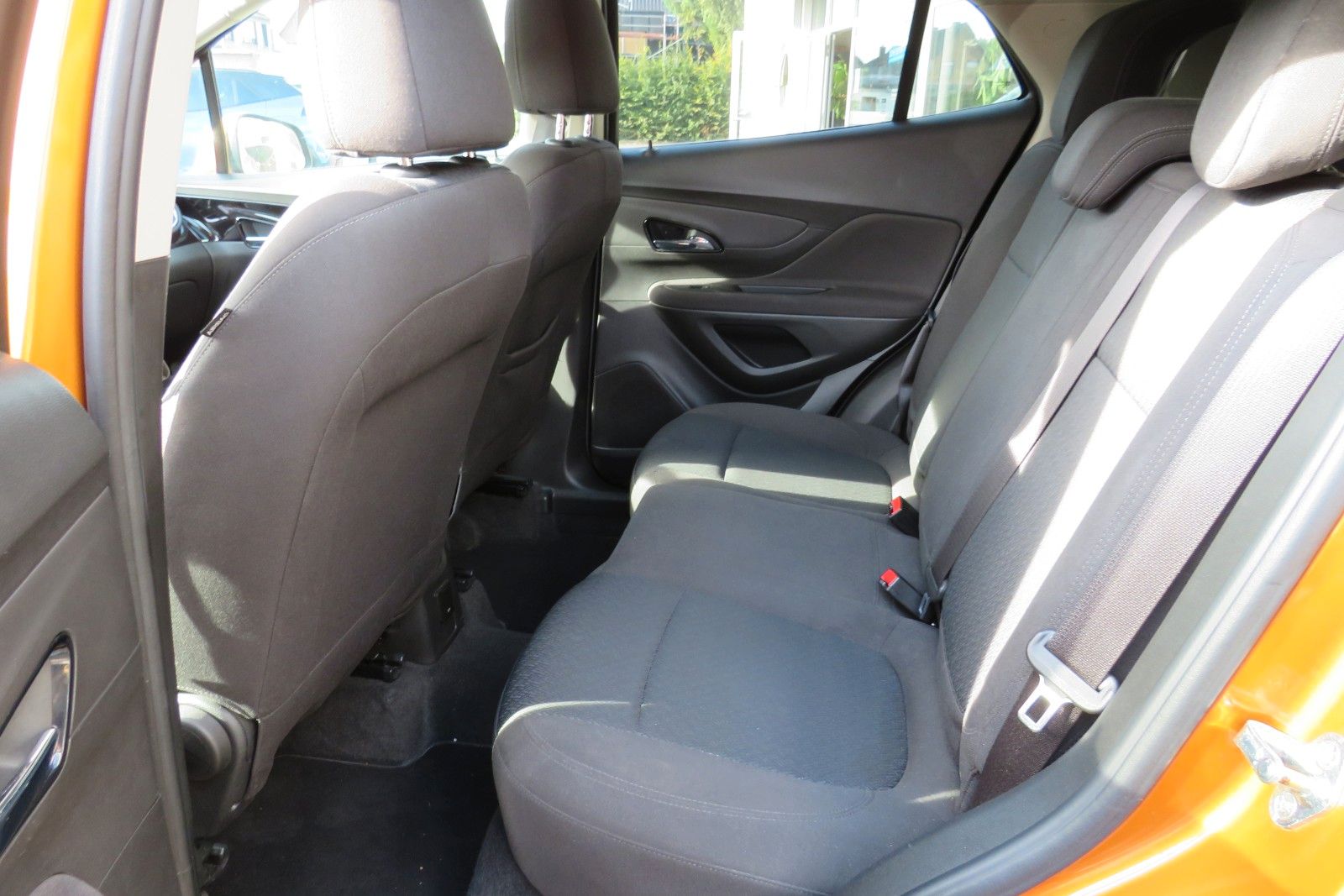 Fahrzeugabbildung Opel Mokka X ACTIVE KAMARA SITZH. GRA PDC APP-CON.