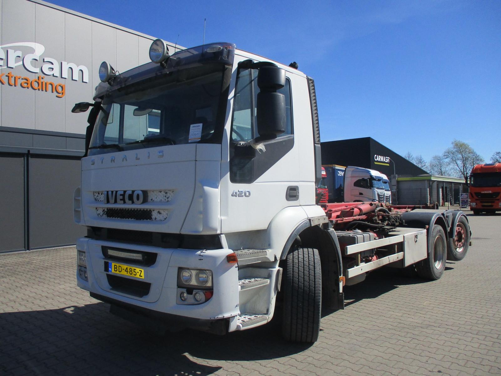 Iveco AD260S42 YPS 6x2*4 | AIRCO | HOOKLIFT HYVA 22 55