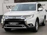 Mitsubishi Outlander 2.0 MIVEC Basis 2WD *KAMERA*NAVI*SHZ - Mitsubishi Outlander in Mainz