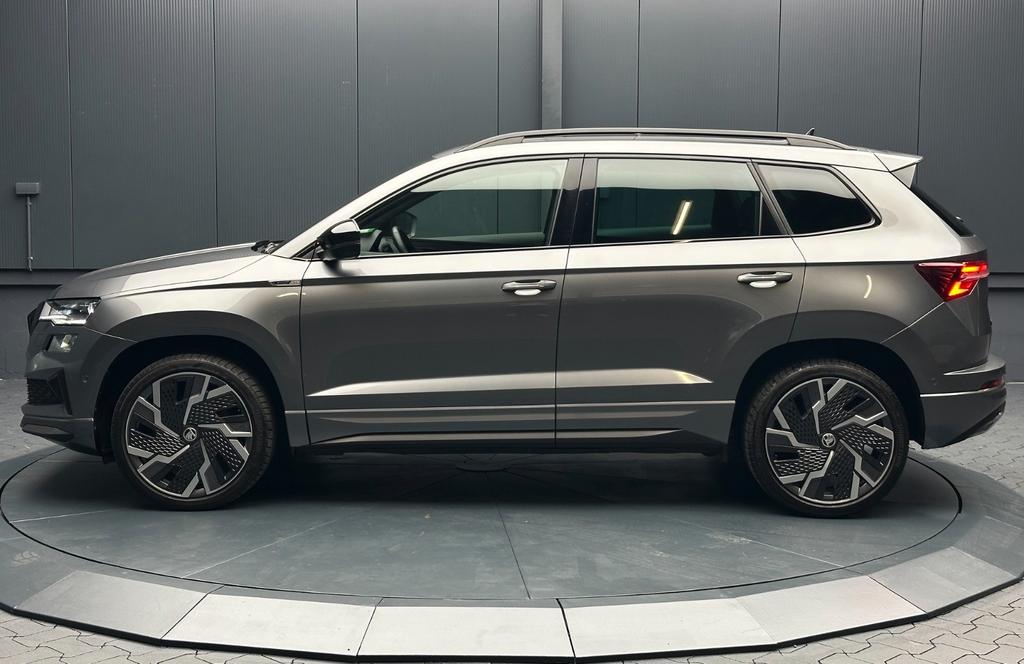 Skoda Karoq 2023 г. Серый, пробег 34000 км