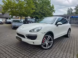 Porsche Cayenne S Hybrid/LEDER/PANORAMA/KAMERA/NAVI - Porsche Cayenne mit Hybrid-Antrieb