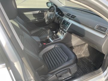 Volkswagen Passat Variant - 11