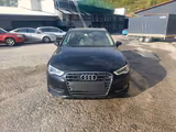 Audi A3 Sportback Ambition, Navi - Audi A3 aus 2013: Limousine