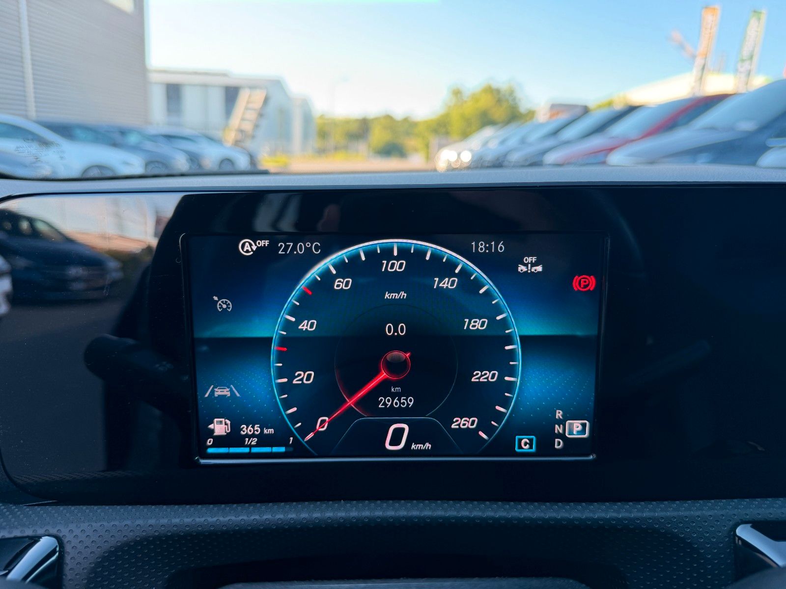 Fahrzeugabbildung Mercedes-Benz A 180 AMG Night+Pano+LED+Carplay