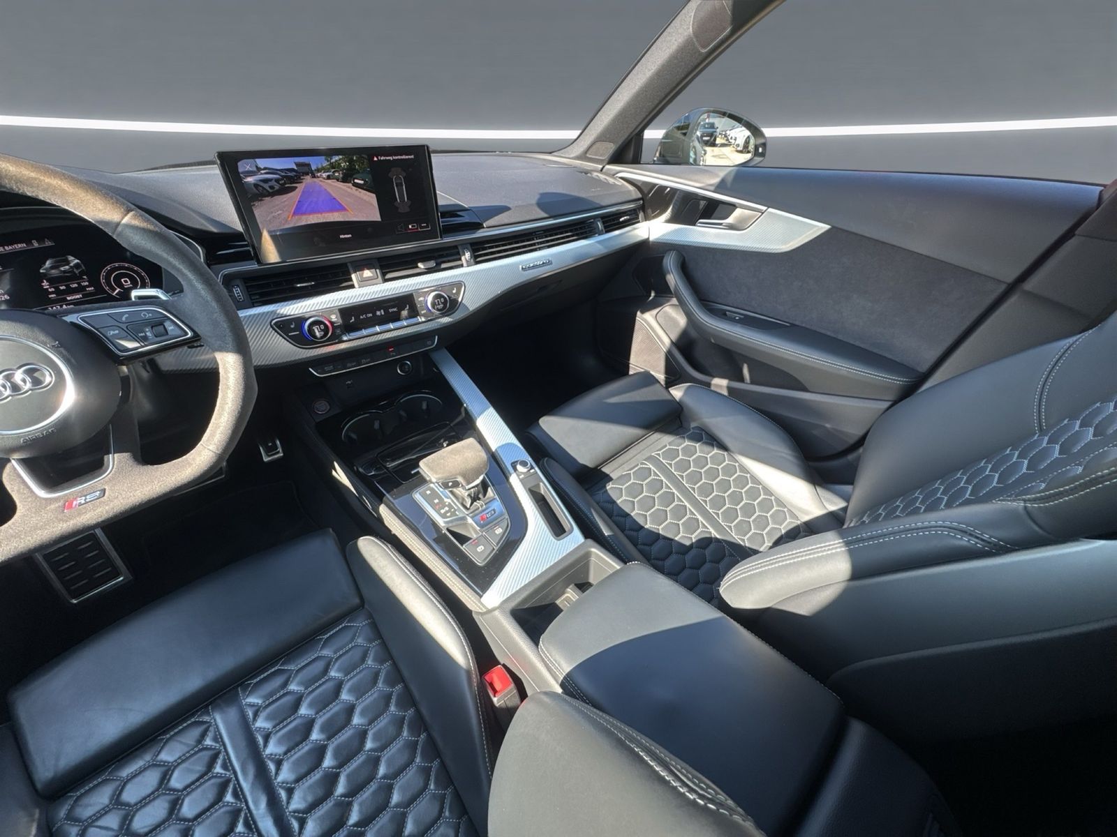 Audi RS4 - Bild 11