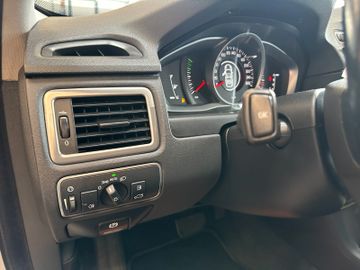 Volvo XC70 Kinetic AWD *Xenon*Elek.Heckkl.*