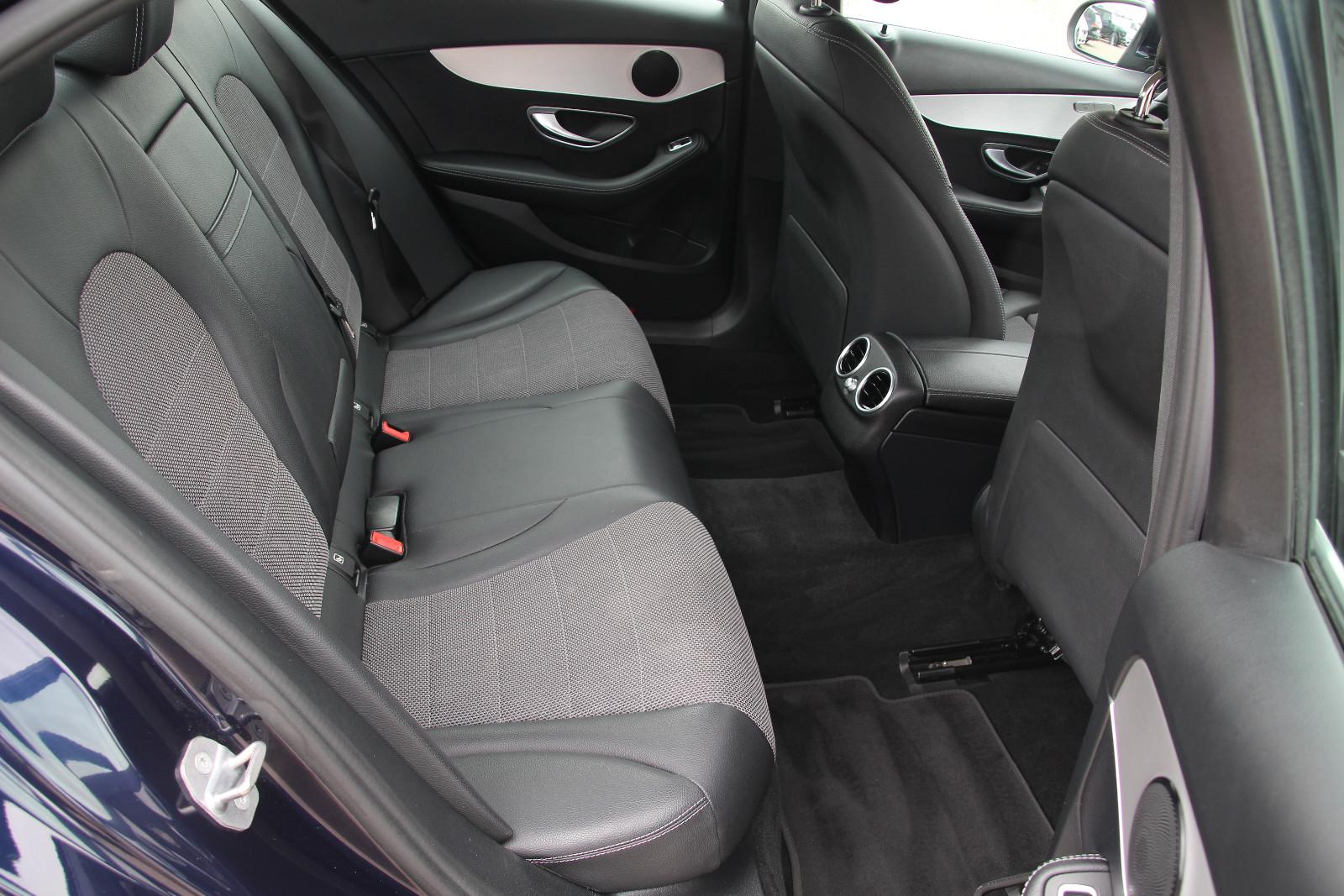 Mercedes-Benz C 180 Lim. Avantgarde LED/T-Leder/Kamera/CarPlay