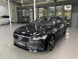 Volvo V90  D5 AWD R Design LED Navi BLIS ACC  - Volvo V90 R-Design mit Diesel-Antrieb