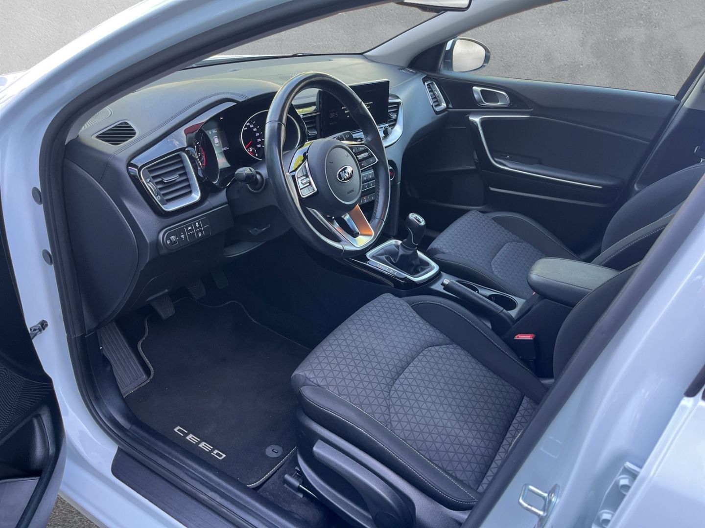 Fahrzeugabbildung Kia Ceed VISION 1.0 T-GDI EU6d-T *8-FACH BEREIFT* *N