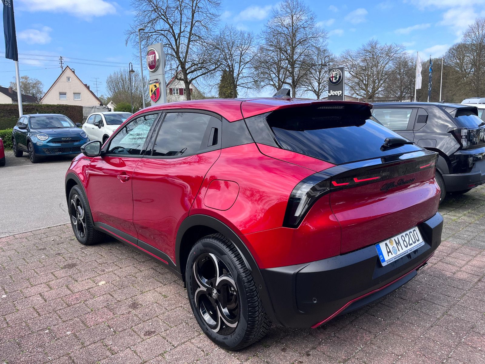 Fahrzeugabbildung Alfa Romeo Junior Ibrida 1.2 VGT 48V-Hybrid 100 kW Speciale