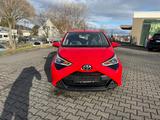 Toyota Aygo AYGO x-play - : Kleinwagen, Automatik, bis 10000 Euro
