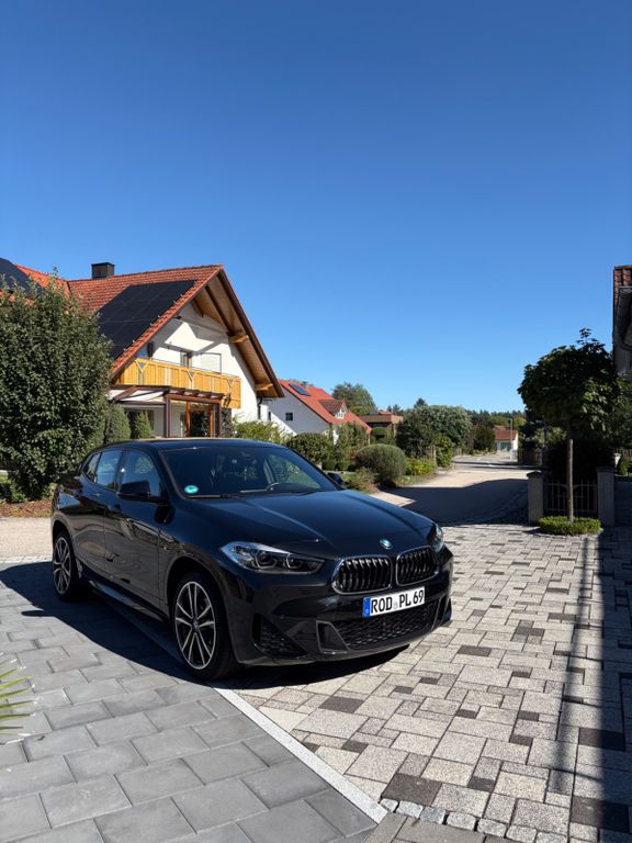 Image of BMW X2