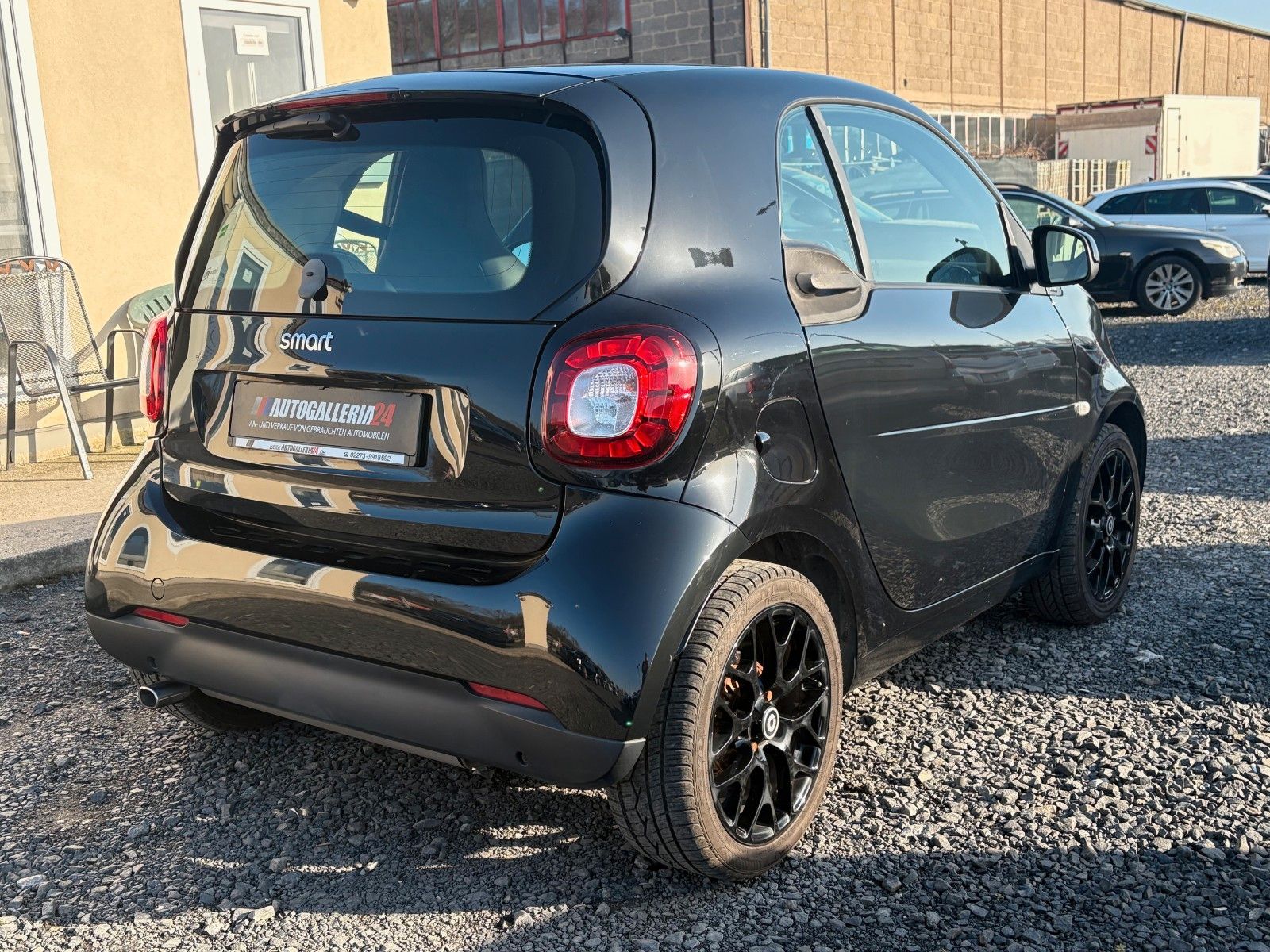 Fahrzeugabbildung Smart ForTwo Coupé Aut. Leder SPORTPAKET 90PS Panorama