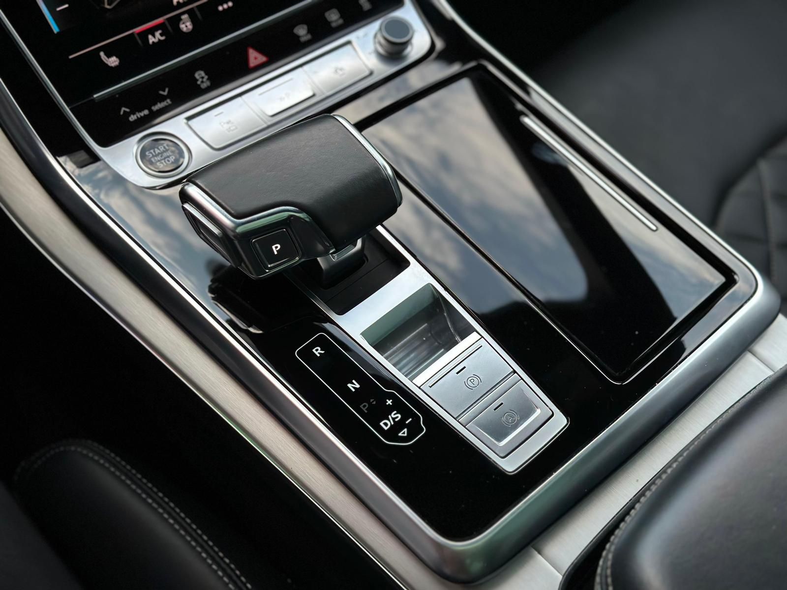 AUDI Q8 50TDI QUATTRO S LINE* MATRIX#PANO#B&O#AHK#AIR - Image 15