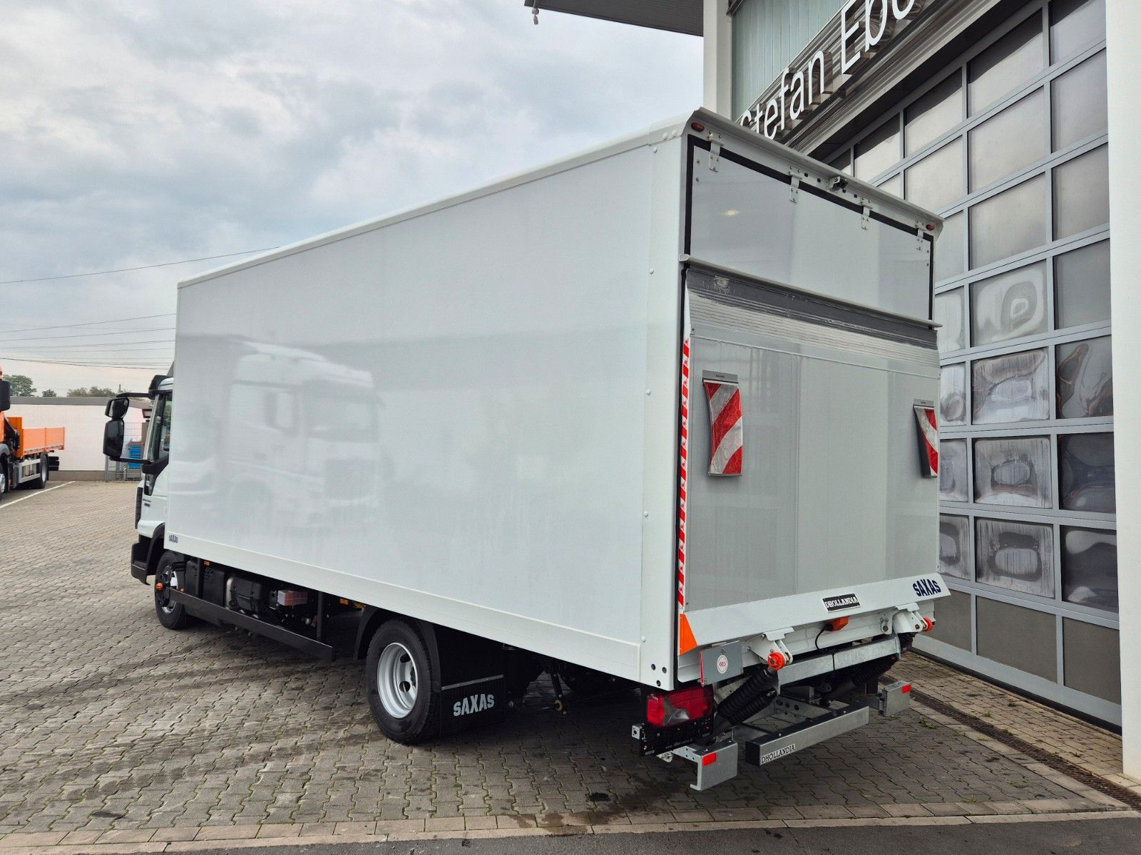 Fahrzeugabbildung Iveco Eurocargo ML75E21/P LBW 3 Sitze Klima