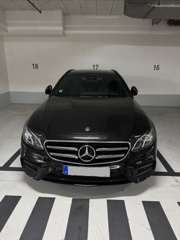 Image of Mercedes-Benz E 200