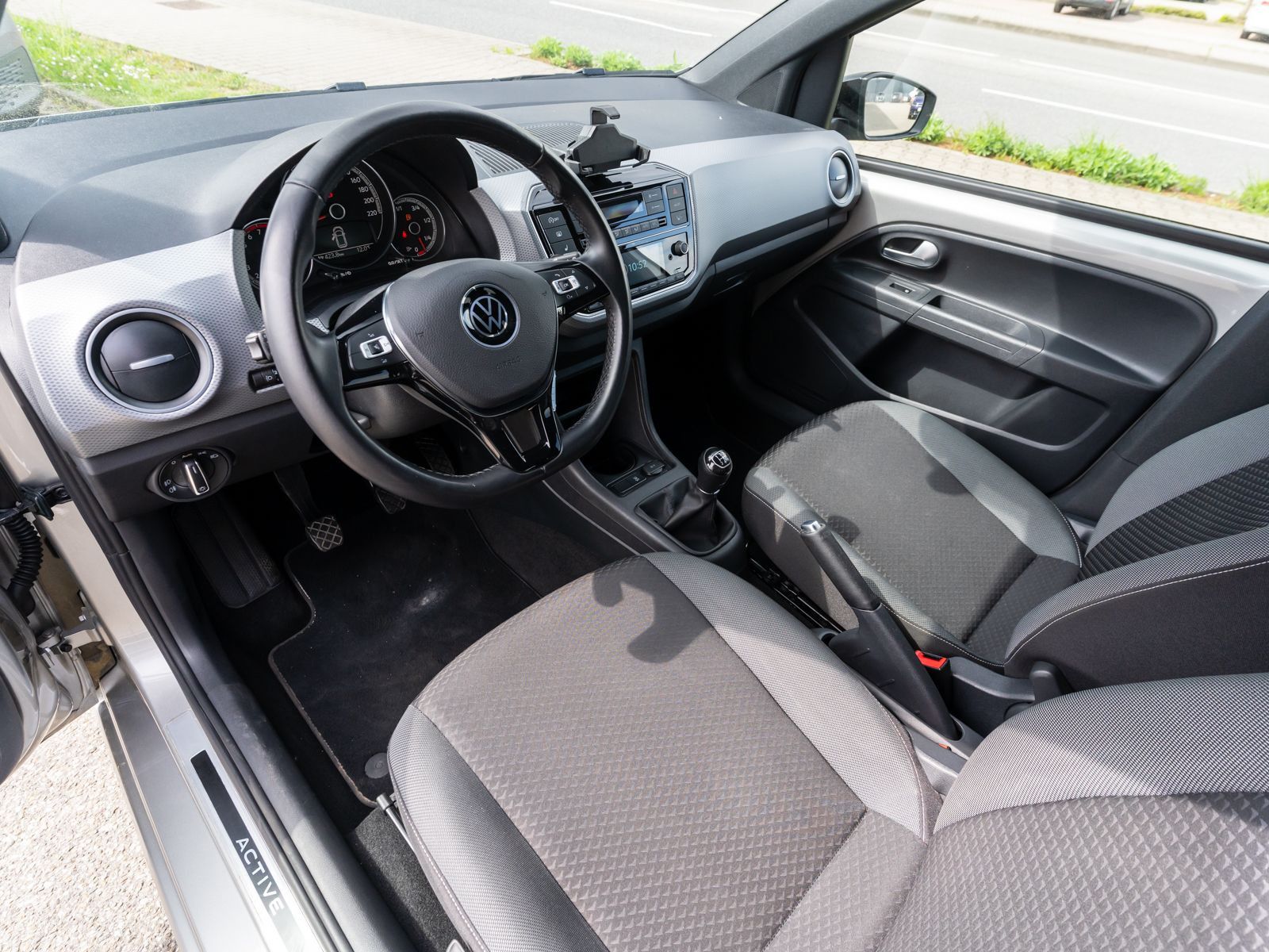 Volkswagen up! - Bild 12