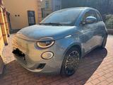 Fiat 500e La Prima Limousine 42 kWh La Prima - blaue Fiat 500e