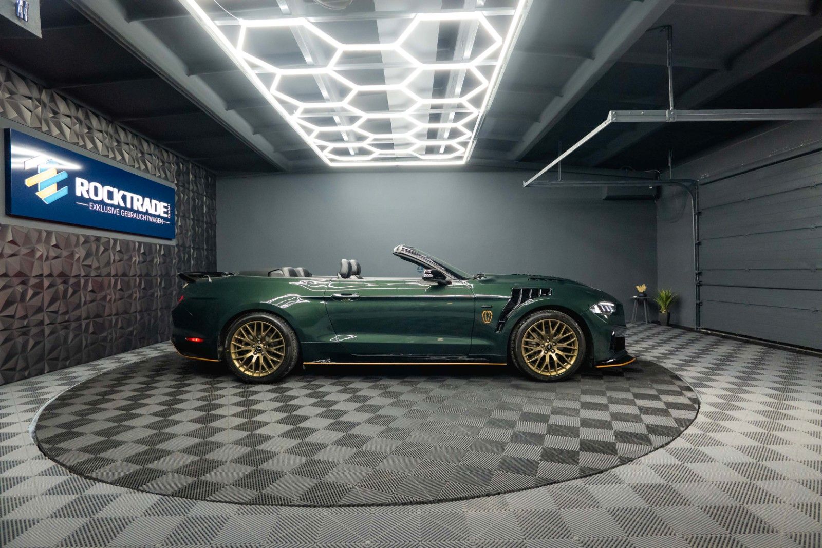Fahrzeugabbildung Ford Mustang Cabrio DARK HORSE RockTrade Edition 19%