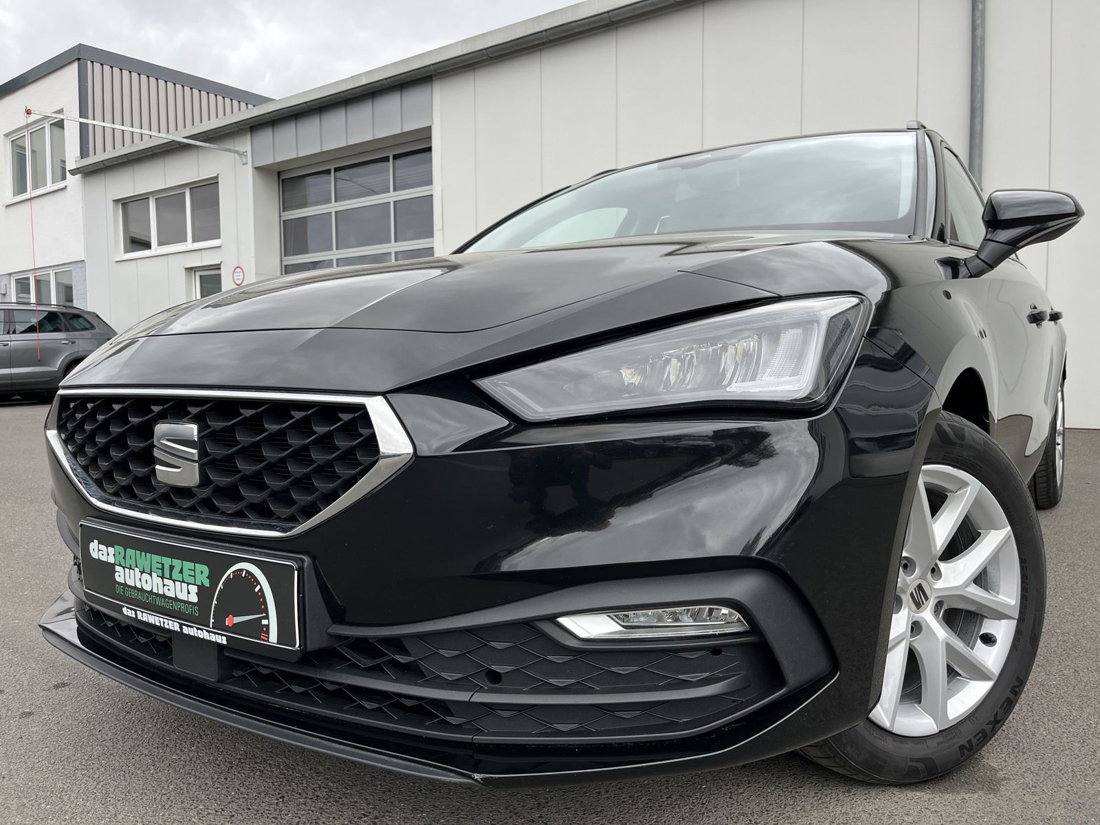 SEAT Leon SP 2.0 TDI DSG Style 91€ m.20% Anz. AHK Nav
